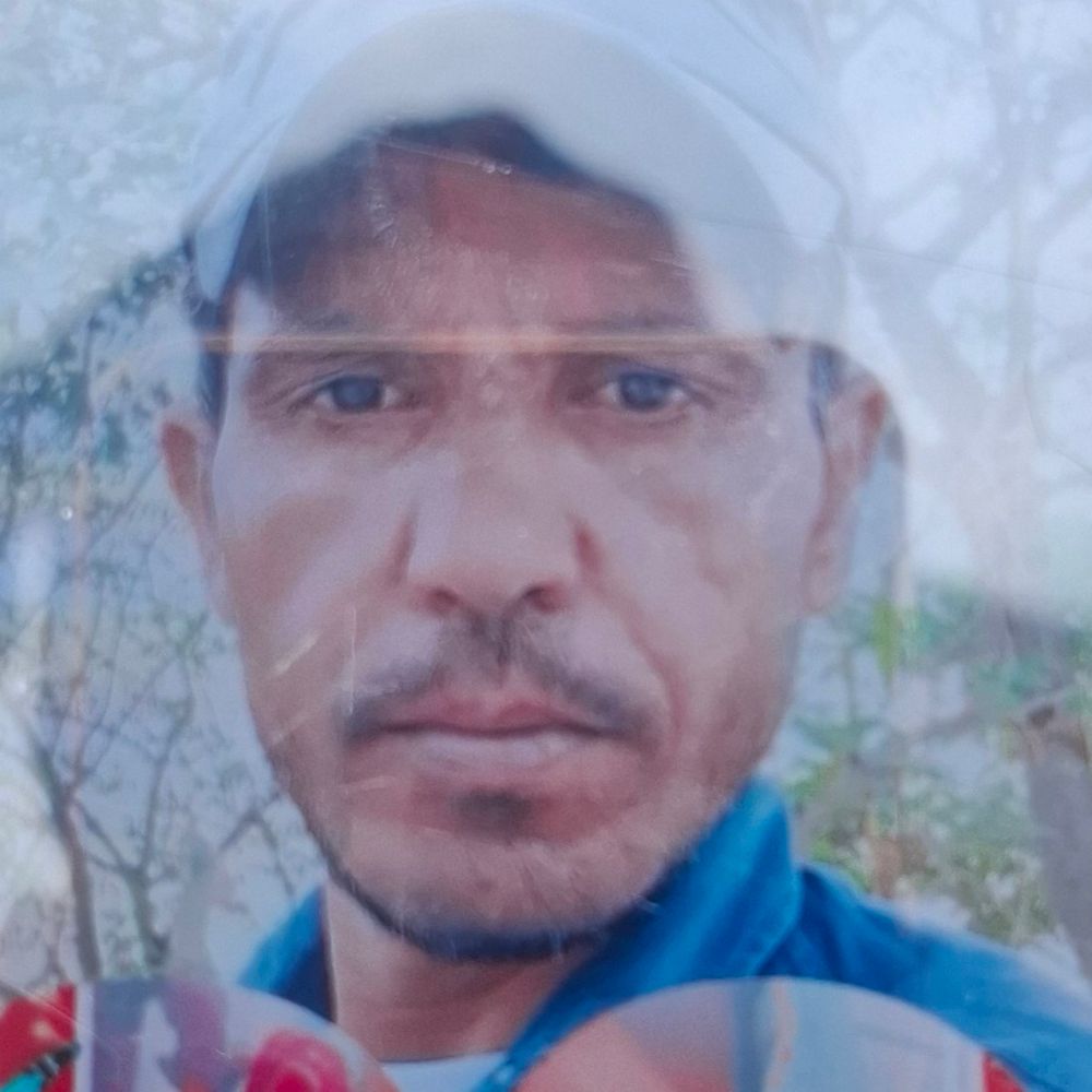 सादाबाद के युवक की नोएडा में संदिग्ध हालात में मौत:शरीर पर चोट के निशान, परिजनों ने हत्या का आरोप लगाया