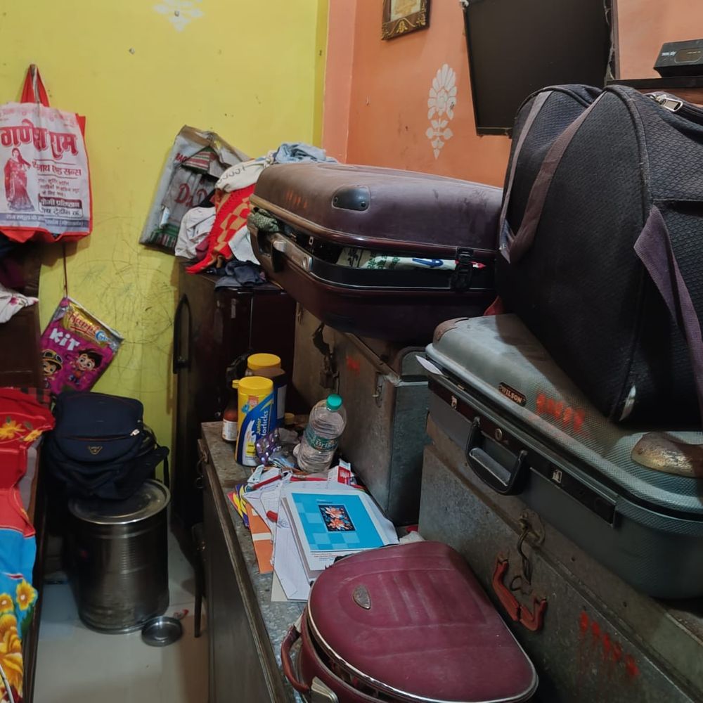 सिवान में बंद घर में 20 लाख की चोरी:चोर वेंटीलेटर से दाखिल, नकद और गहने ले गए, पुलिस सीसीटीवी फुटेज से जांच कर रही