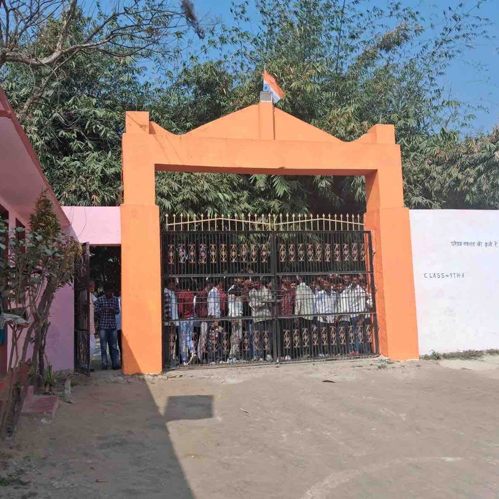 मोतिहारी जेल का बंदी यूपी में दे रहा परीक्षा:लूट की घटना में संलिप्त होने का आरोप, 2 विचाराधीन कैदी बिहार में मैट्रिक-इंटर परीक्षा में शामिल