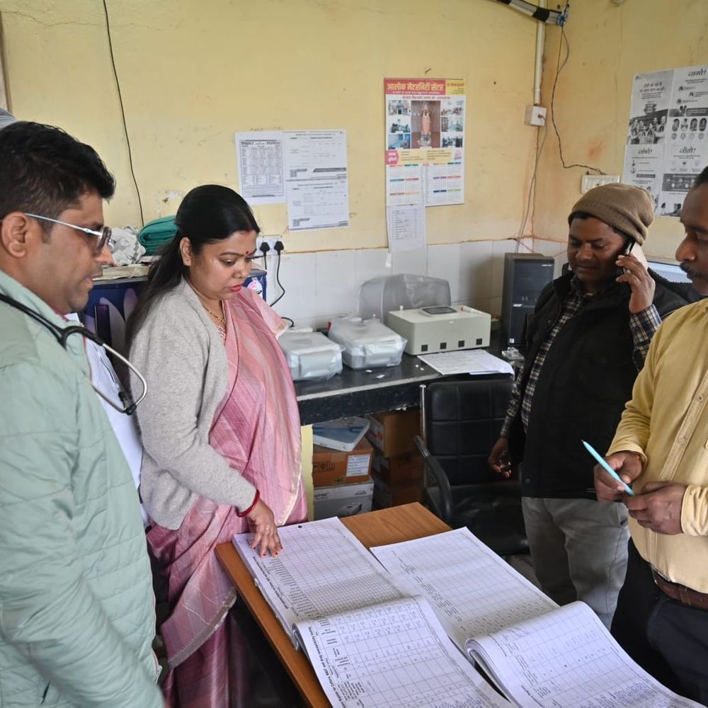 यह स्थिति किसी भी कीमत पर स्वीकार्य नहीं- विनीता:लोजपा विधायक ने अस्पताल का औचक निरीक्षण किया, दो डॉक्टर अनुपस्थित मिले