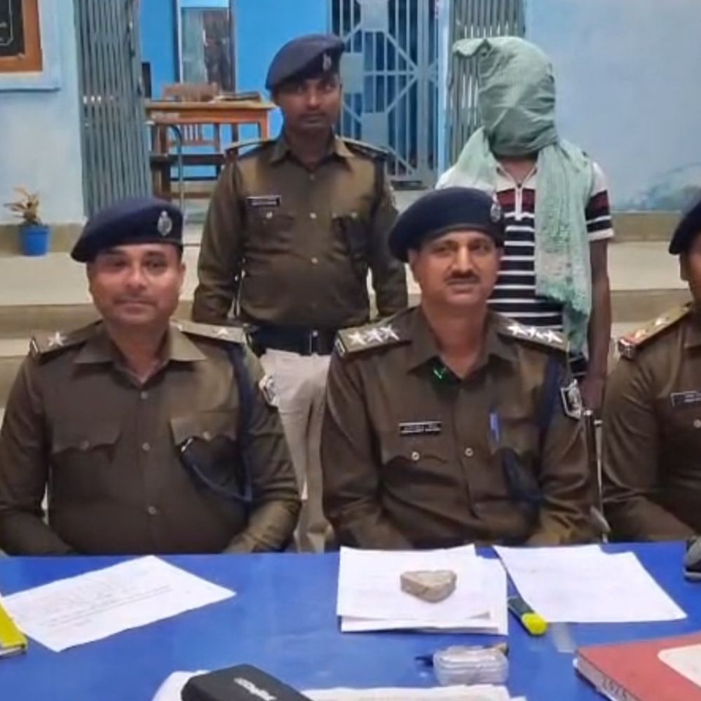 बांका में 3474 लीटर विदेशी शराब मिली:गिट्टी लदे हाईवा में छिपाकर लाई, होली पर खपाने की थी तैयारी, ड्राइवर गिरफ्तार