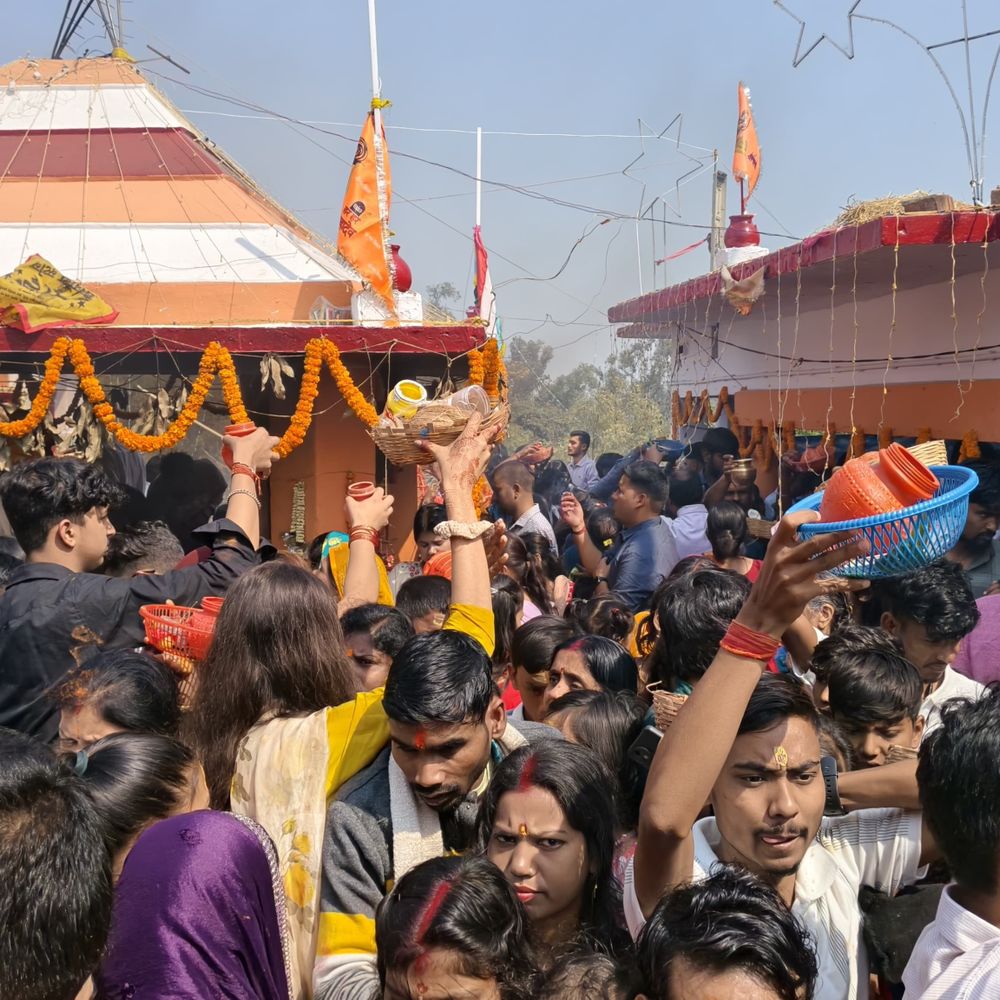 शिवरात्रि पर रत्नेश्वर धाम मंदिर में चेन स्नैचिंग:तीन महिलाओं के मंगलसूत्र चोरी,पुलिस ने एक संदिग्ध को हिरासत में लिया