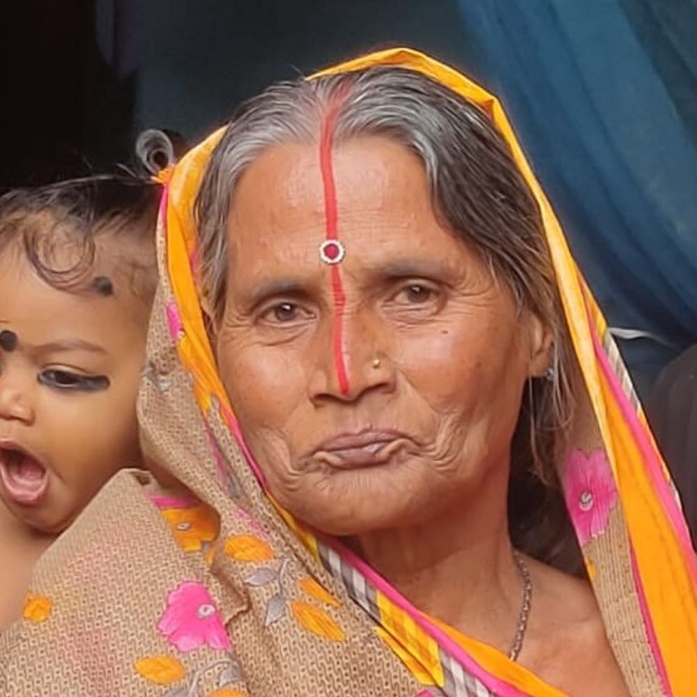 भागलपुर में ऑटो गड्‌ढे में पलटा, महिला की मौत:शादी समारोह से लौट रहीं थीं महिलाएं, हादसे में 5 हुईं घायल