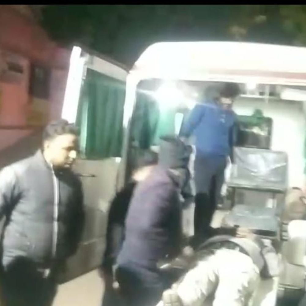 औरैया में युवक ने बीमारी से परेशान होकर लगाई फांसी:कैंसर से पीड़ित रिंकू ने घर में दी जान, पुलिस जांच में जुटी