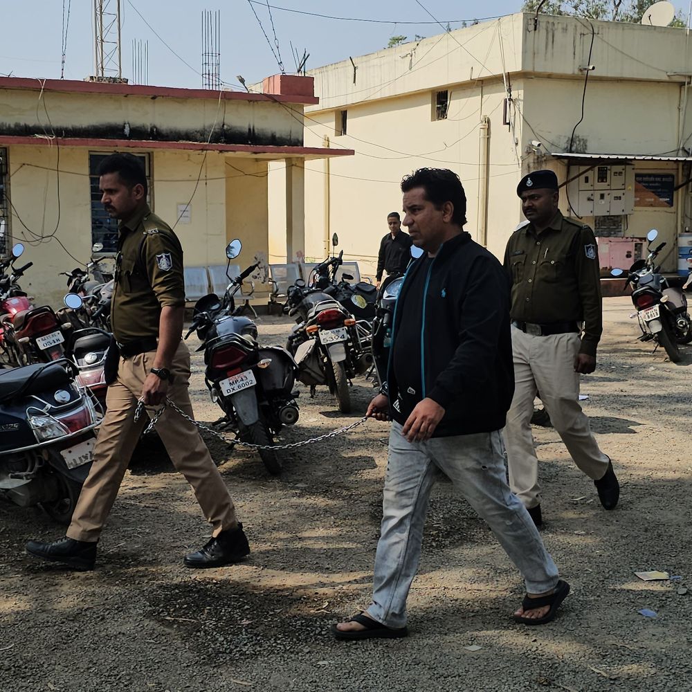 मंदसौर में भू-माफिया शाइन छीपा गिरफ्तार:एक ही जमीन दो लोगों को बेची; 72 लाख की धोखाधड़ी, कोर्ट ने भेजा जेल