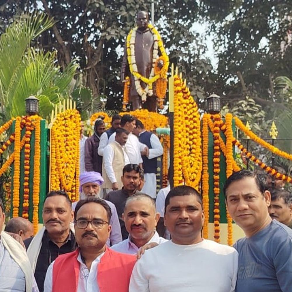 नवादा में पूर्व विधायक कृष्णा प्रसाद की 32वीं पुण्यतिथि:सर्वदलीय श्रद्धांजलि सभा, ब्लड डोनेशन और मेडिकल कैंप आयोजित