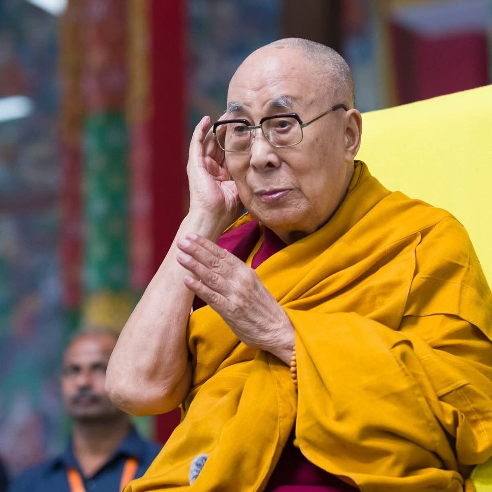 दलाई लामा ऑफिस ने एपस्टीन फाइल्स से संबंध नकारा:सोशल मीडिया पर आई खबरों पर दी सफाई, कहा- कभी नहीं मिले