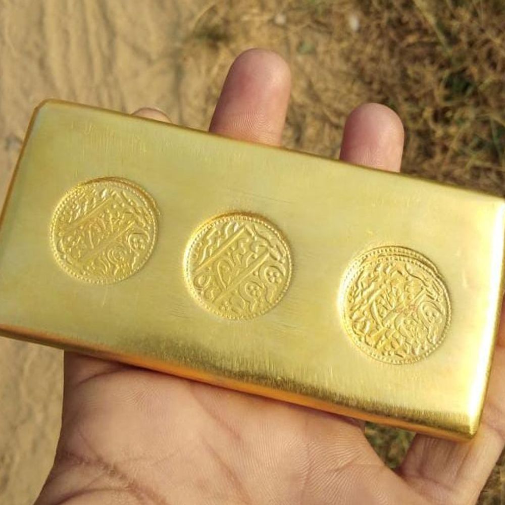 विदिशा में 6 किलो सोना मिलने का झांसा देकर ठगी:पुलिस बोली- खुदाई में मिले गोल्ड के नाम पर बुलाते हैं सुनसान जगह, फिर करते हैं लूट