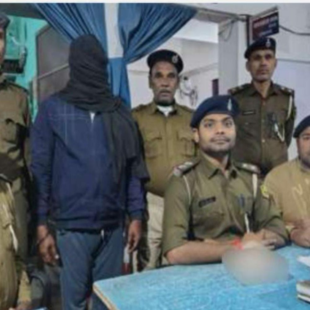 कटिहार में 3 अपराधी गिरफ्तार:2 देसी कट्टा जब्त, पुलिस ने छापेमारी कर पकड़ा