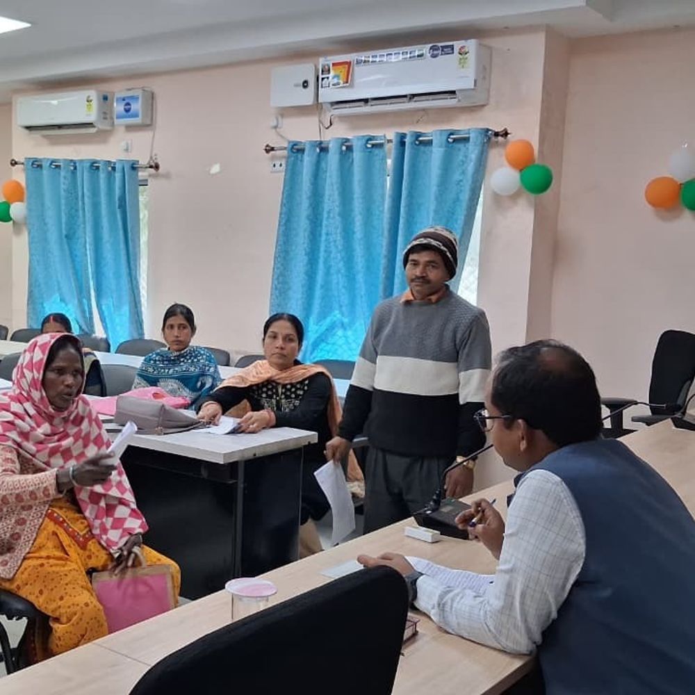 नवादा में सरकारी कार्यालयों में जनसुनवाई आयोजित:सबका सम्मान-जीवन आसान’ के तहत नागरिकों की समस्याओं का समाधान