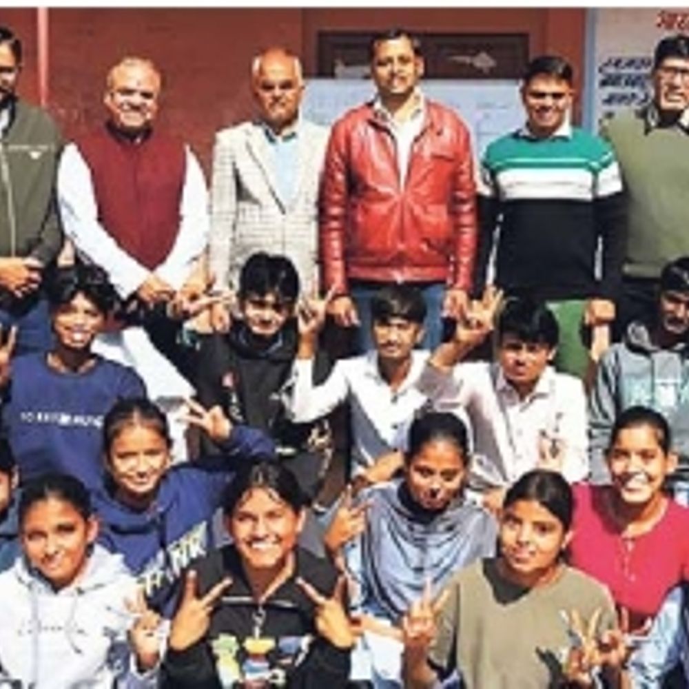 विद्यार्थियों को सीख; मुस्कुराहट और आत्मविश्वास के साथ दें परीक्षाएं