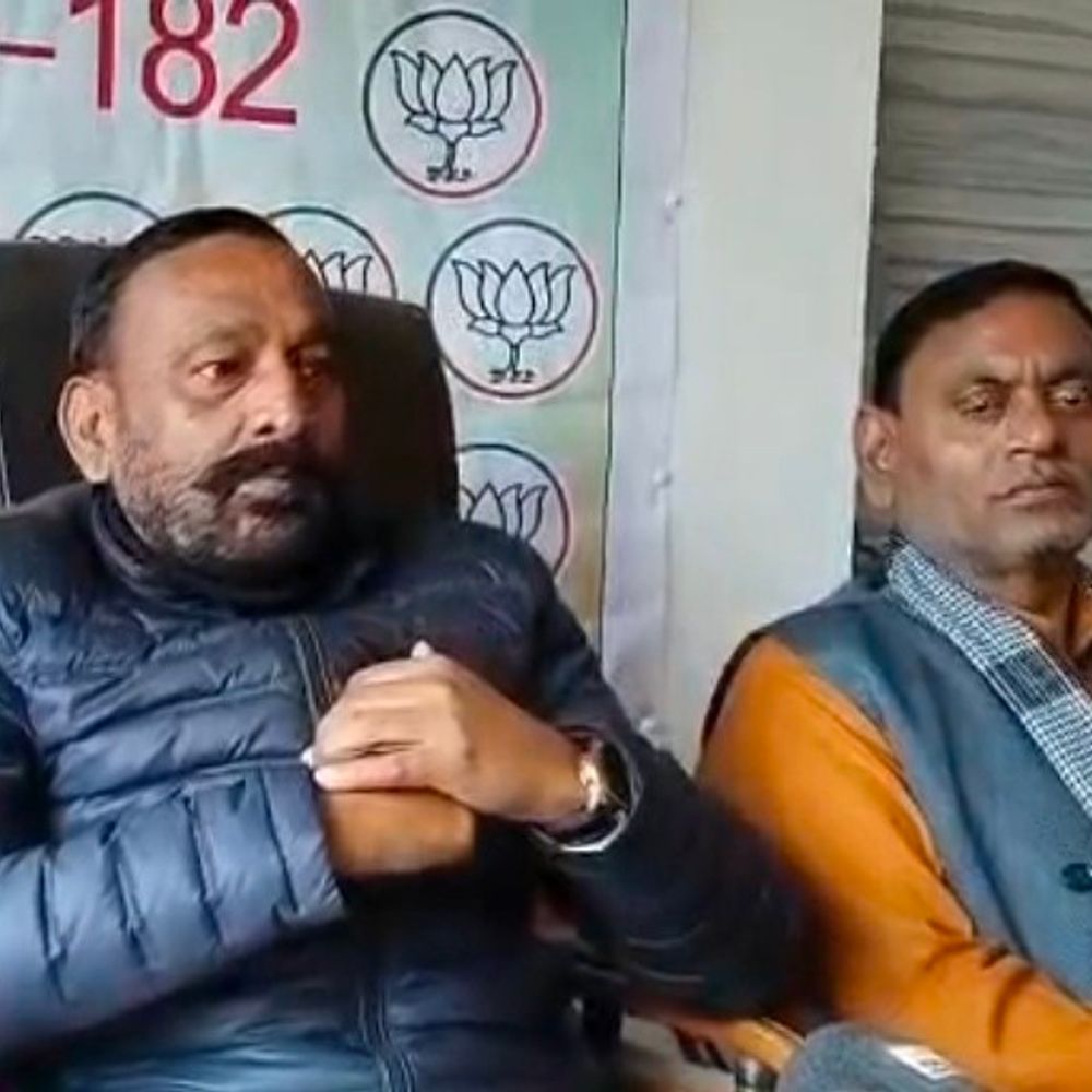 पूर्व विधायक बोले- शिक्षा को जातिगत राजनीति से न जोड़ें:रायबरेली में धीरेंद्र बहादुर सिंह ने कहा- आरक्षण लागू हुआ तो कई छात्रों ने जान दी थी