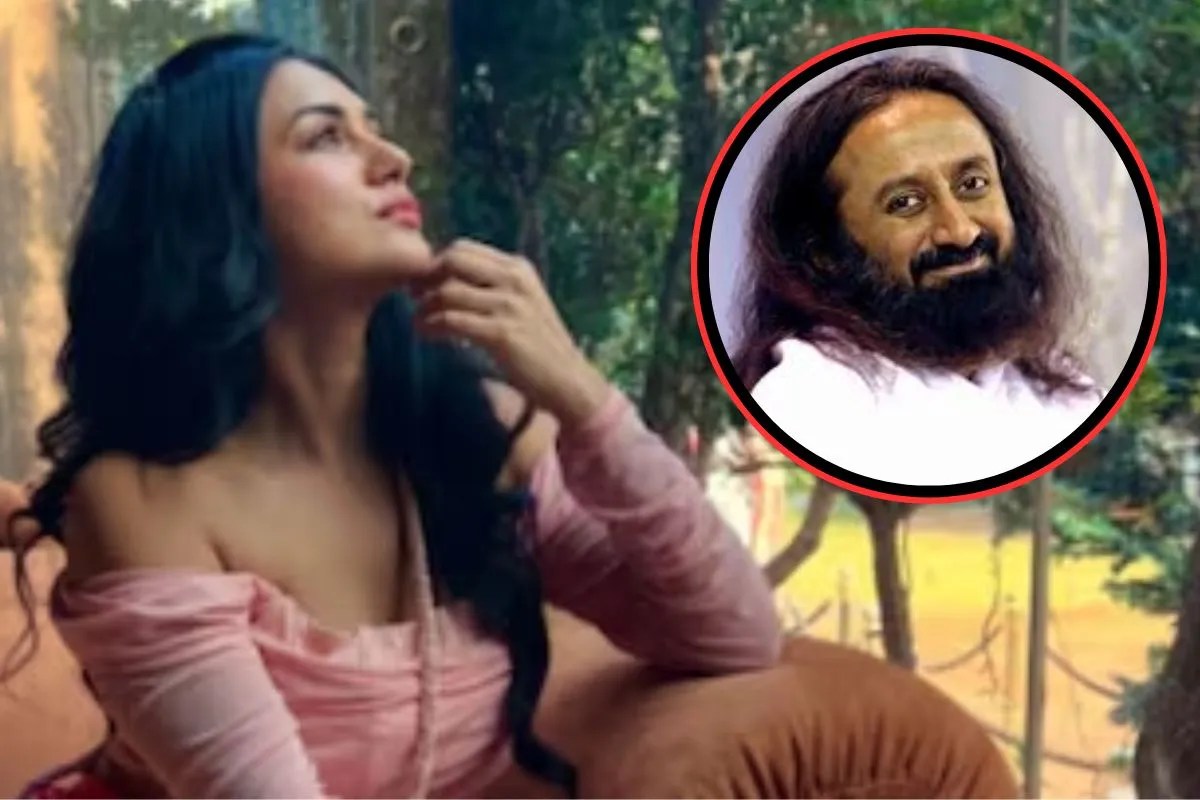 तलाक की खबरों और ट्रोलर्स से परेशान ये एक्ट्रेस पहुंची श्री श्री रविशंकर के पास, पूछा ये बड़ा सवाल