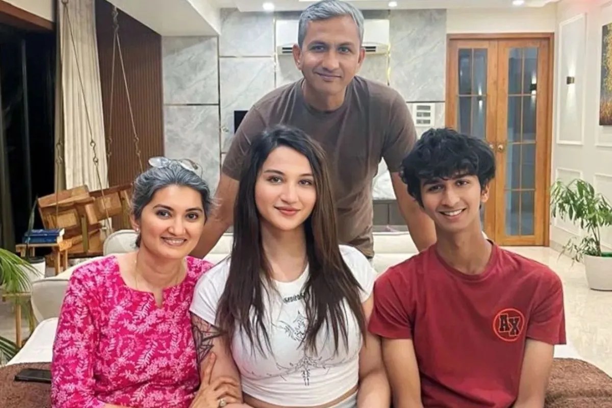 अनाया बांगर को मिला पिता संजय बांगर का साथ, अब कराने जा रहीं जेंडर-अफरमेटिव सर्जरी, जानें क्या है ये ट्रीटमेंट