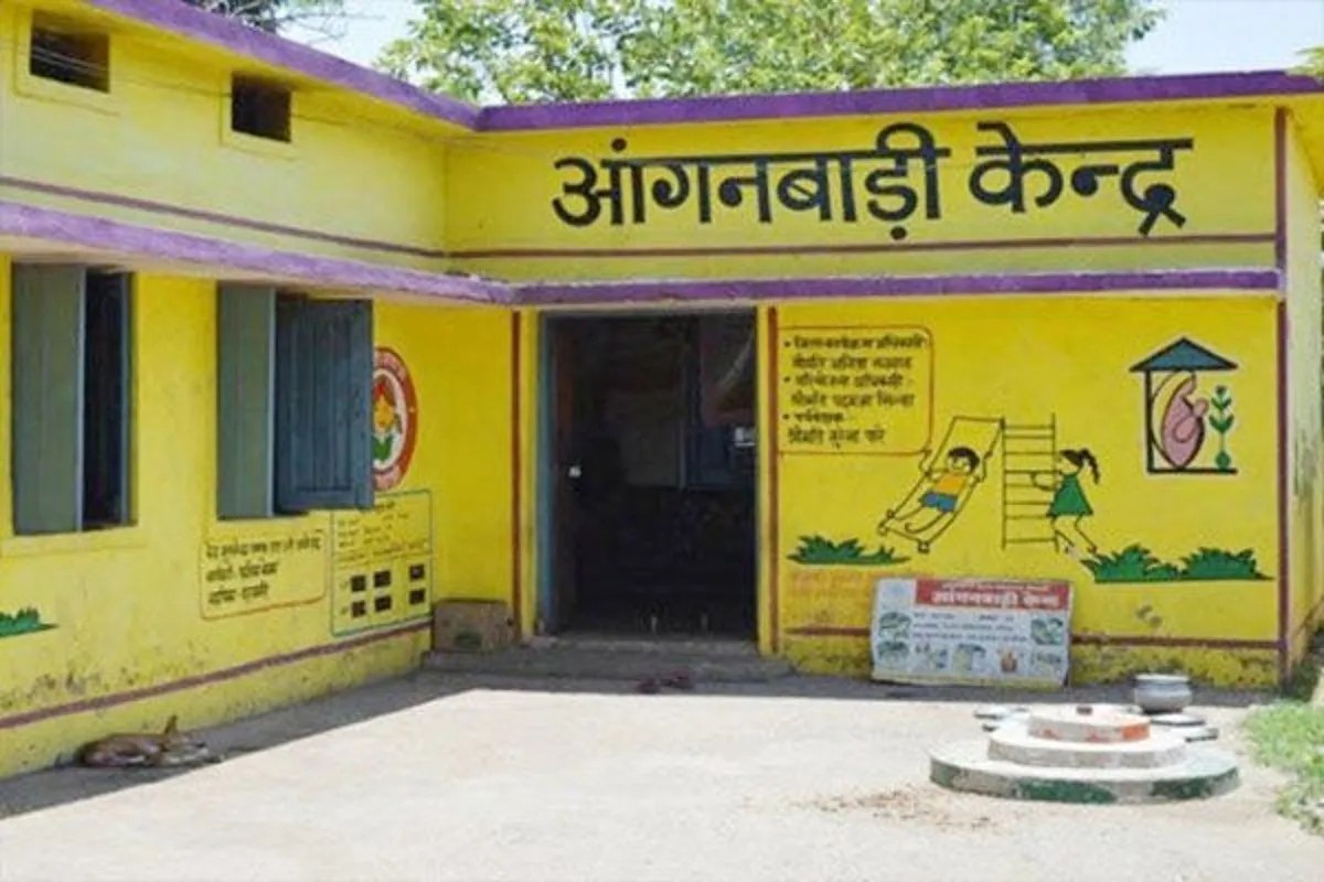 Anganwadi Assistant Recruitment: आंगनबाड़ी सहायिका को वापस मिली नौकरी, हाईकोर्ट ने दिया निर्देश