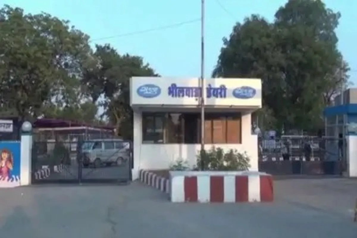 सरस डेयरी में ‘रिटायरमेंट’ का खेल: 65 की उम्र पार कर चुके चहेते अब भी कुर्सी पर