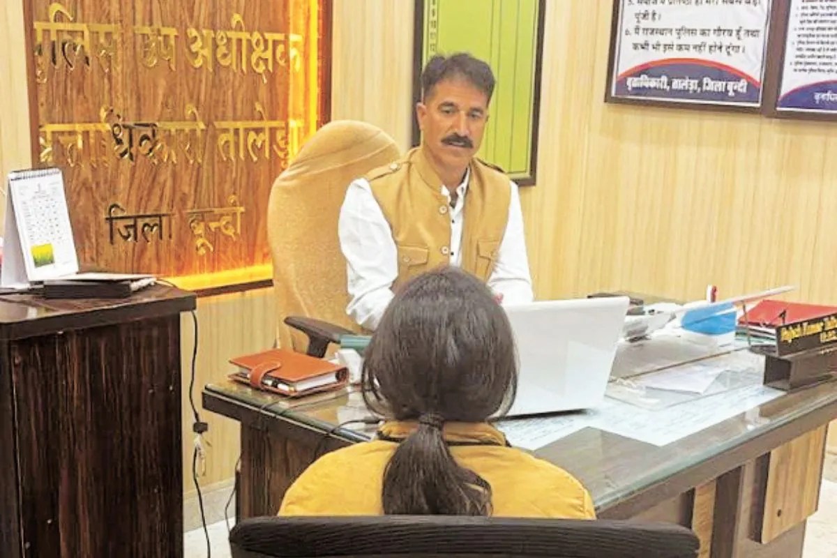 Bundi: ‘सर मैं अभी पढ़ना चाहती हूं…’, DSP के पास कार्ड लेकर पहुंची नाबलिग लड़की तो लिया ये एक्शन, जबरदस्ती हो रही थी शादी