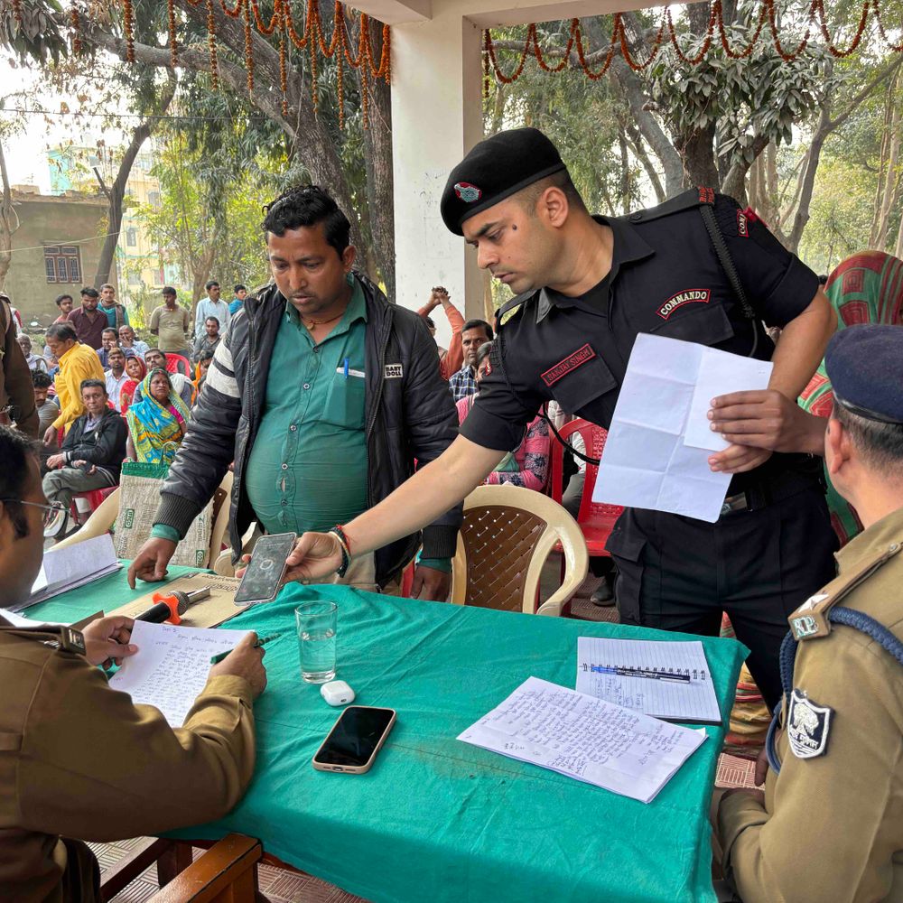 मोतिहारी में SP ने 4 पुलिसकर्मियों पर की कार्रवाई:मुफस्सिल सर्किल इंस्पेक्टर समेत 3 के सैलरी पर रोक, 1 सस्पेंड