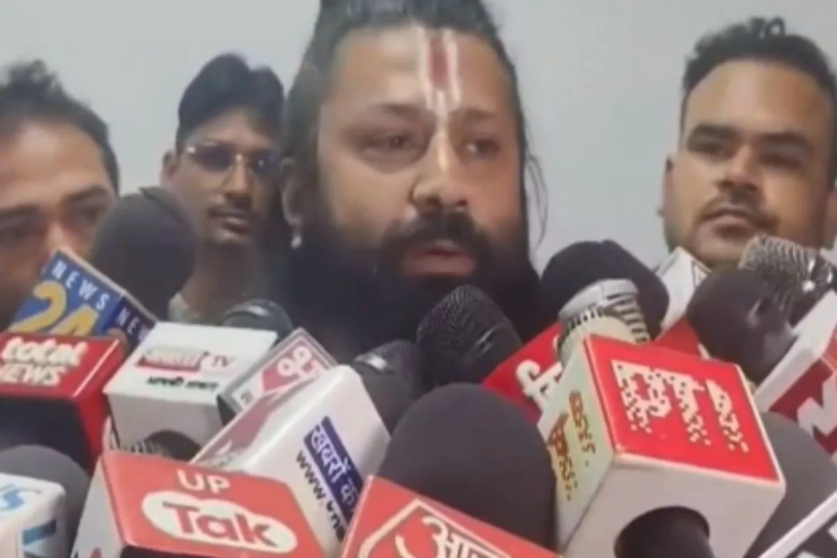 ‘एक डिप्टी सीएम का आया था अविमुक्तेश्वरानंद को फोन, बोले थे- जब मैं आऊं…पानी पिलाऊ तब खत्म करना धरना’