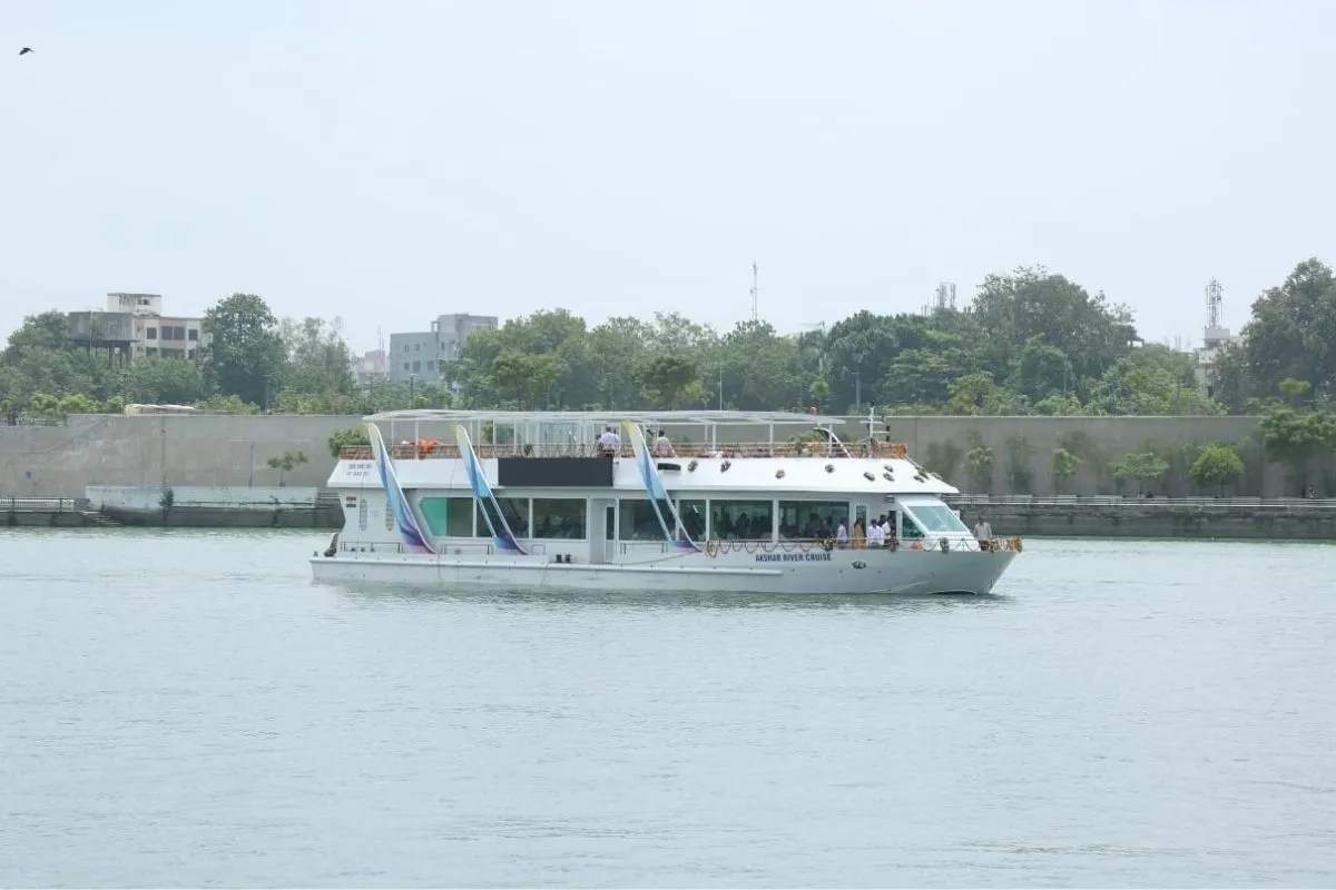 अब नवाबों के शहर में गोमती की लहरों पर ले सकेंगे क्रूज का आनंद, 300 रुपया रहेगा टिकट