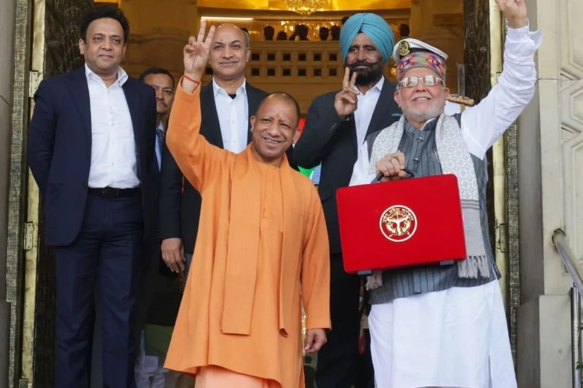 पाकिस्तान के बजट से डेढ़ गुना बड़ा है यूपी सरकार का बजट, जानिए और कौन-कौन देश पीछे