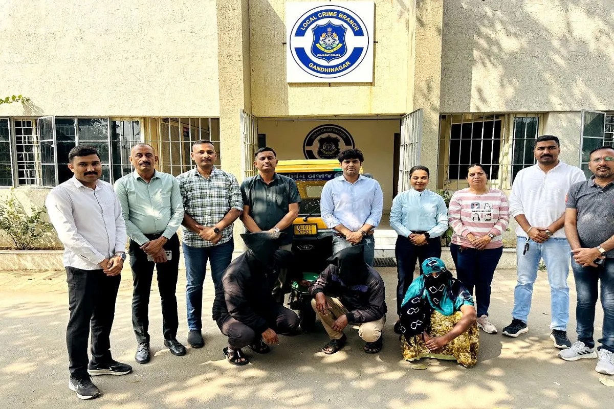 Ahmedabad: ऑटो में यात्रियों को बिठाकर कीमती सामान चुराने वाले गिरोह का पर्दाफाश