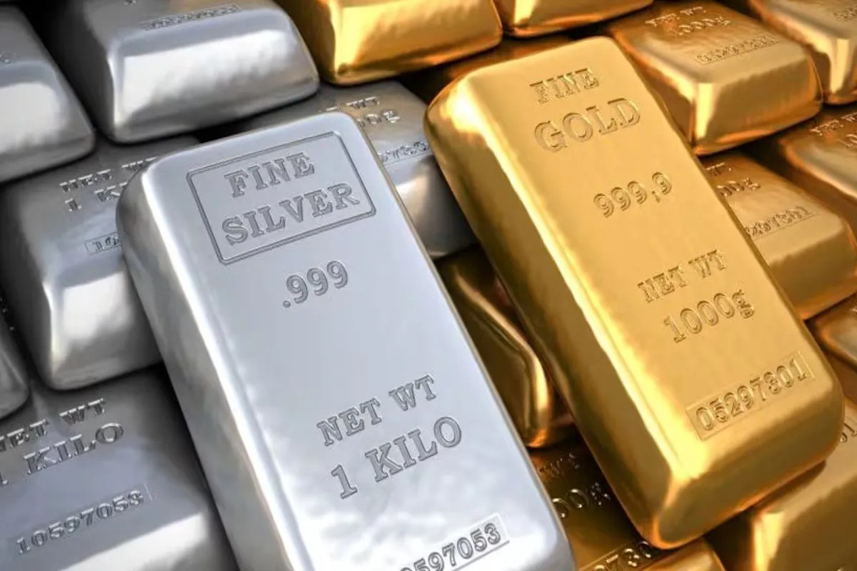 Gold-Silver Prices: एक बार फिर 2.5 लाख के पार पहुंची चांदी, सोना भी महंगा, खरीदने से पहले चेक करें ताजा भाव