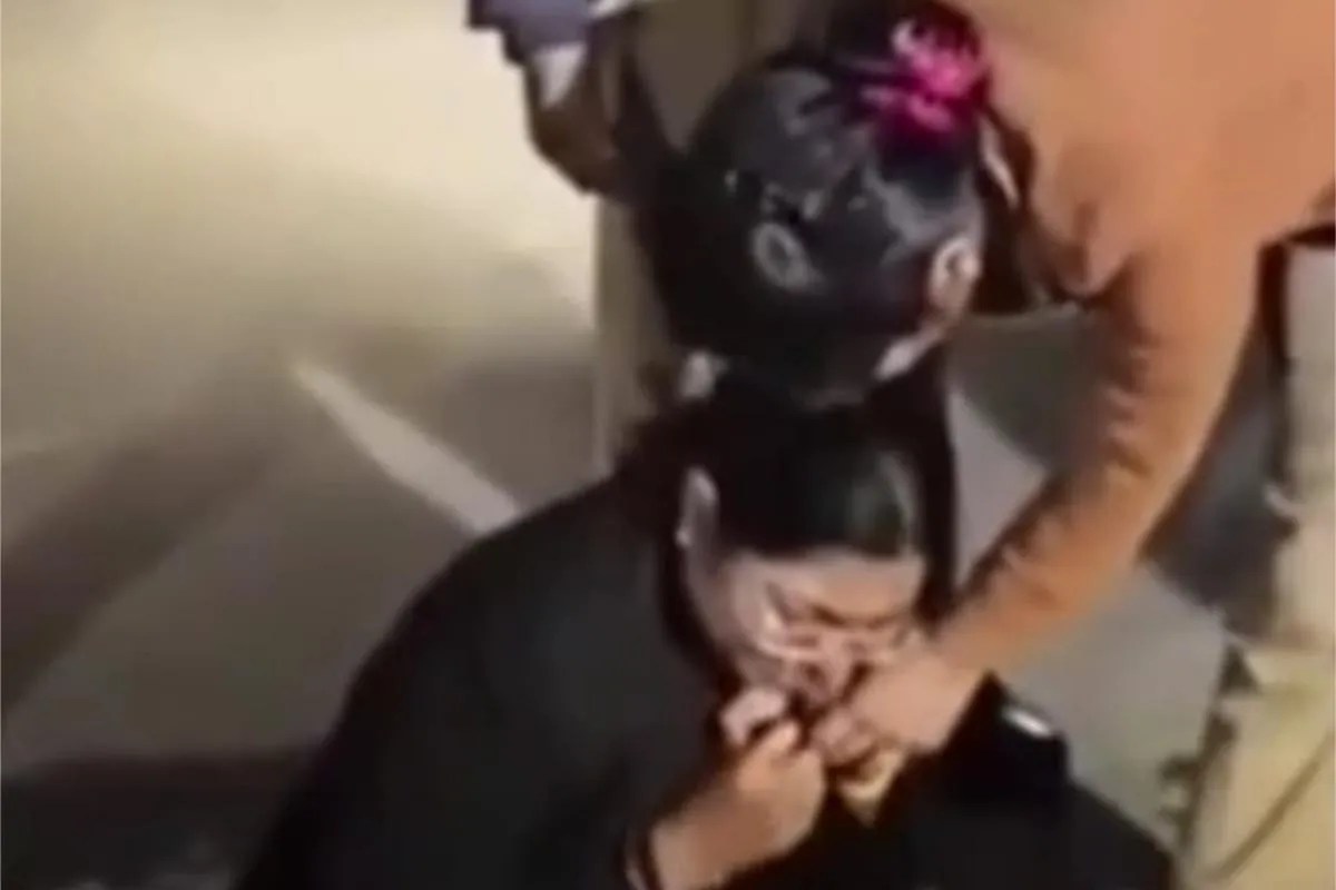 यूपी में महिला वकील आत्मदाह करने थाने पहुंची, मच गई अफरा तफरी…प्रशासन से सुरक्षा की मांग