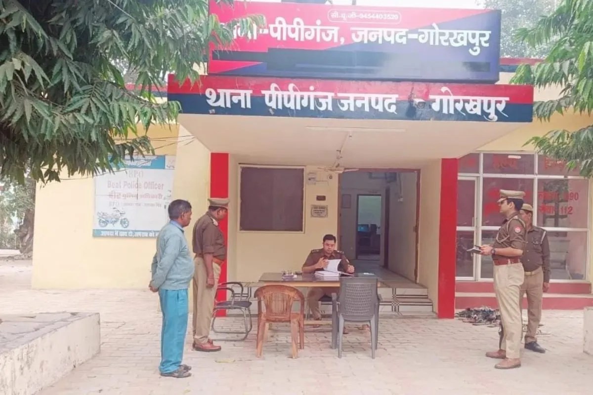 गोरखपुर में 15 साल के भतीजे के साथ भागी 35 साल की चाची, शादी करने के पहले ही पुलिस ने दबोचा…दोनों साथ जीने, मरने को थे तैयार