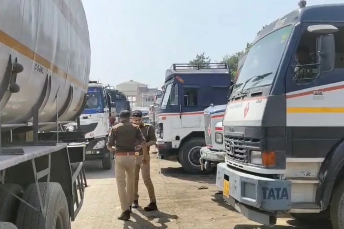 चंदौली में तेल तस्करी का भंडाफोड़, एडीजी जोन की टीम ने की कार्रवाई, थाने के हेड कांस्टेबल पर मुकदमा दर्ज