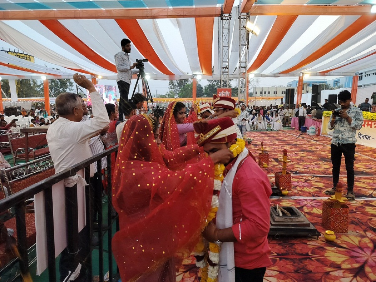 CG News:  मुख्यमंत्री कन्या विवाह योजना, साइंस कॉलेज मैदान में प्रदेशभर के 6412 जोड़े बंधेंगे विवाह बंधन में