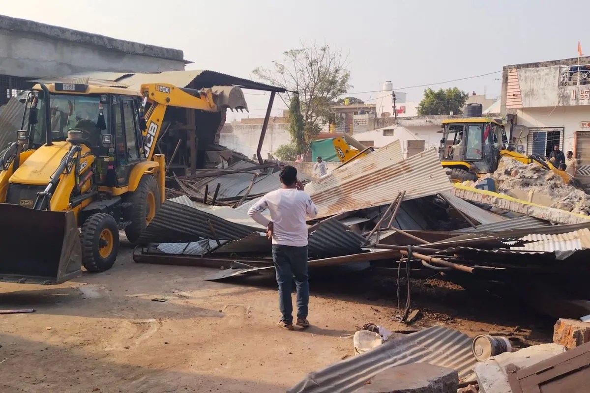 राजस्थान में बड़ी कार्रवाई: जहां बनती थी एमडी ड्रग, वहां अब गरजा पुलिस का बुलडोजर