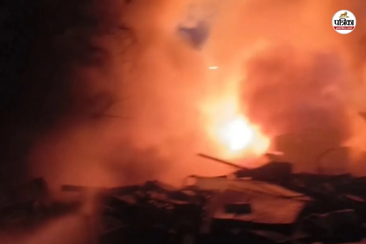 Bhiwadi Massive Fire : भिवाड़ी के कबाड़ गोदाम में भीषण आग, दूर-दूर तक फैला धुएं का गुबार, जनता में मची अफरा-तफरी