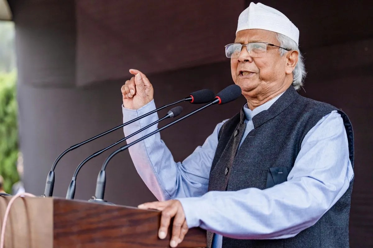 बांग्लादेश में सत्ता परिवर्तन के बीच मोहम्मद यूनुस के करीबी अचानक छोड़ रहे देश, क्या है वजह?