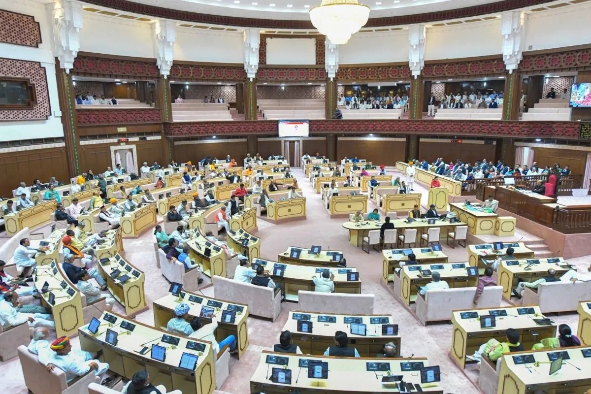 Rajasthan: दो साल बनाम 5 साल पर सदन में घमासान; विपक्ष ने मुख्यमंत्री के भाषण का किया बहिष्कार, 5 बार कार्यवाही स्थगित