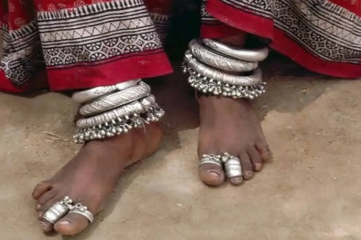 Rajasthan Murder: राजस्थान में चांदी के लिए कत्ल, दिनदहाड़े महिला के दोनों पांव काटे, इलाके में फैली सनसनी