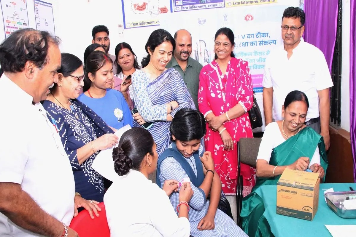 #Ratlam में ‘वंदना’ ने लगाया एचपीवी वैक्सीन का पहला डोज