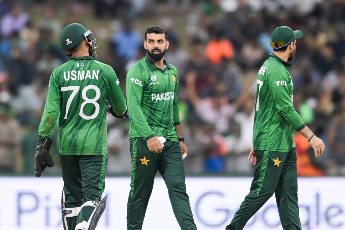 शाबाद खान ने पाकिस्तान के दिगग्ज क्रिकेटर्स को दिखाई ‘औकात’, याद दिलाया भारत के खिलाफ उनका रिकॉर्ड