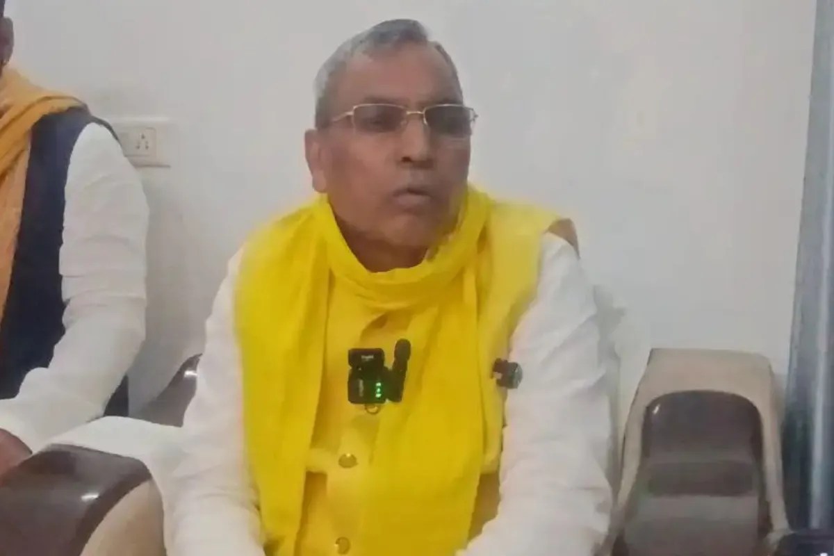 ओमप्रकाश राजभर का अखिलेश यादव पर तीखा हमला, बोले…ऐसे सांसद-विधायक इस्तीफा दें जिन्हें…