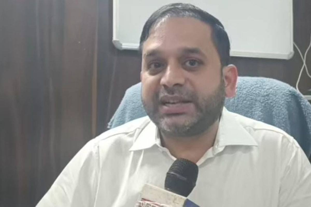 गोरखपुर में डॉक्टर से मांगी गई 15 लाख की रंगदारी, पूरे परिवार की हत्या करने की धमकी…क्राइम ब्रांच भी जांच में जुटी