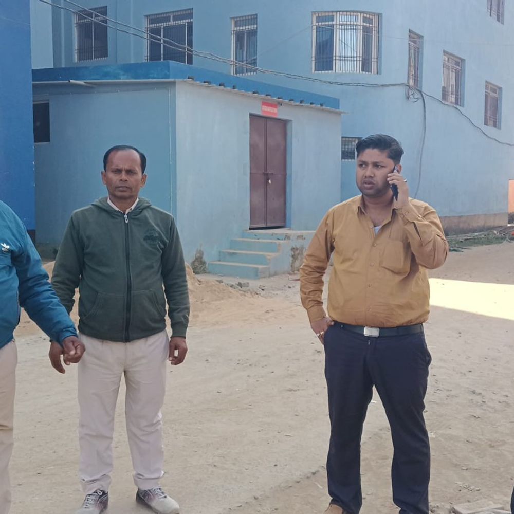 झंझारपुर ओवरब्रिज पर 25 वर्षीय युवक का शव मिला:शुक्रवार को घर से हो गए थे गायब, थानाध्यक्ष बोले- जांच जारी