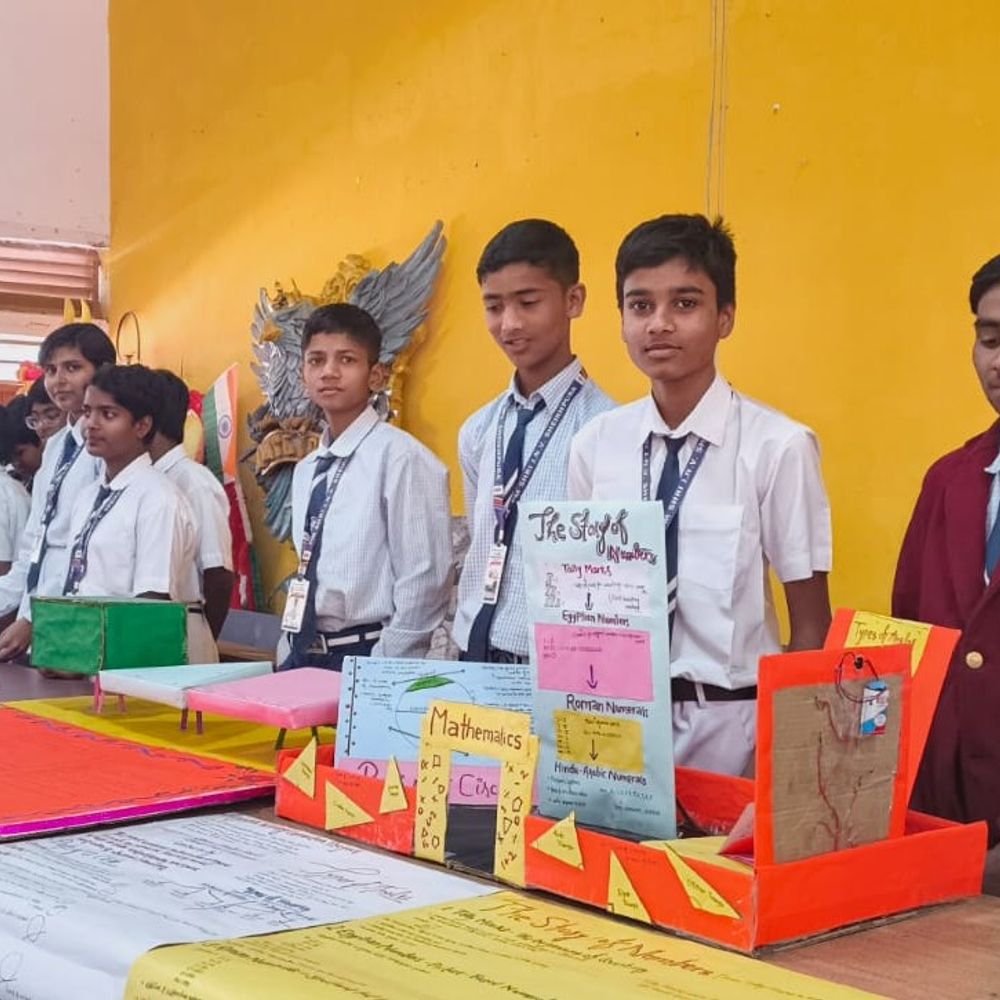 शेखपुरा के जवाहर नवोदय विद्यालय में राष्ट्रीय विज्ञान दिवस मनाया:स्टूडेंट्स ने साइंस, टेक्नोलॉजी, इंजीनियरिंग और मैथ्स पर मॉडल पेश किए