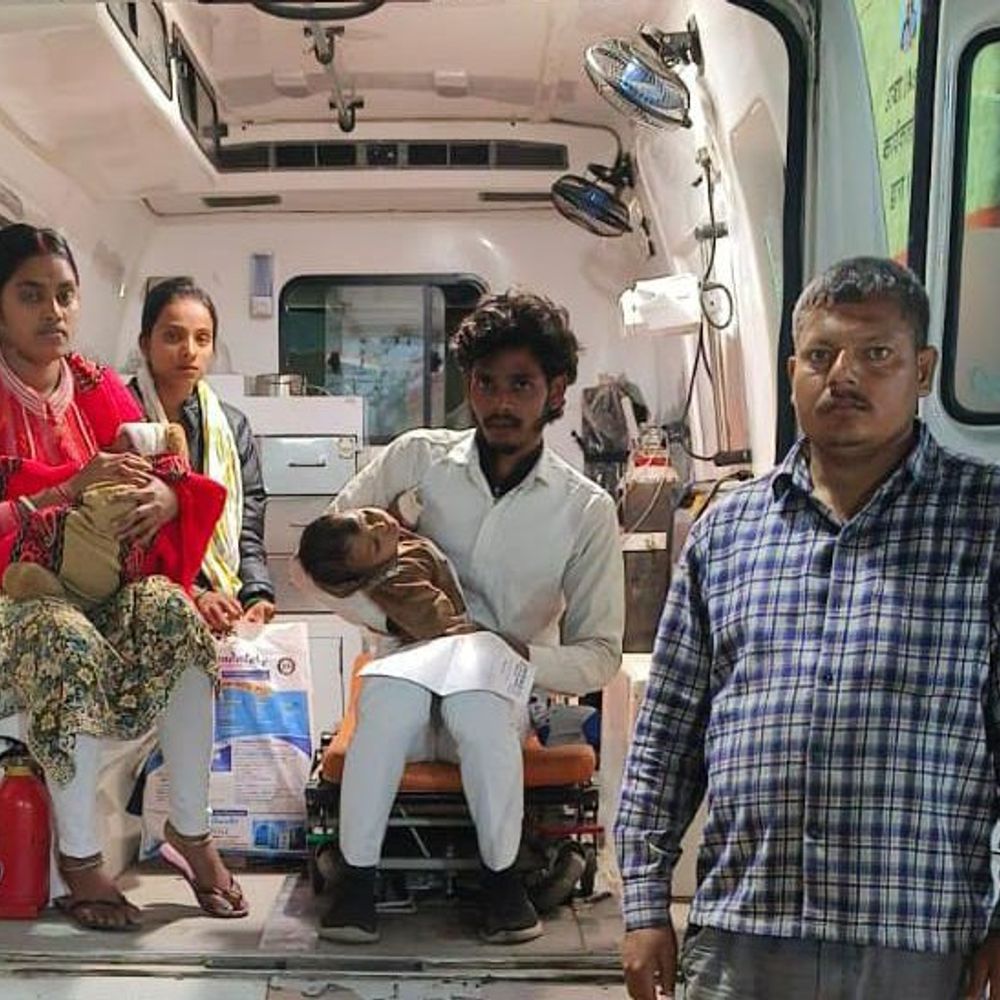 किशनगंज से इलाज के लिए 2 बच्चे पटना रवाना:हृदय रोग-कटे होंठ का होगा ट्रीटमेंट, RBSK से 34 बच्चों का सफल हृदय ऑपरेशन