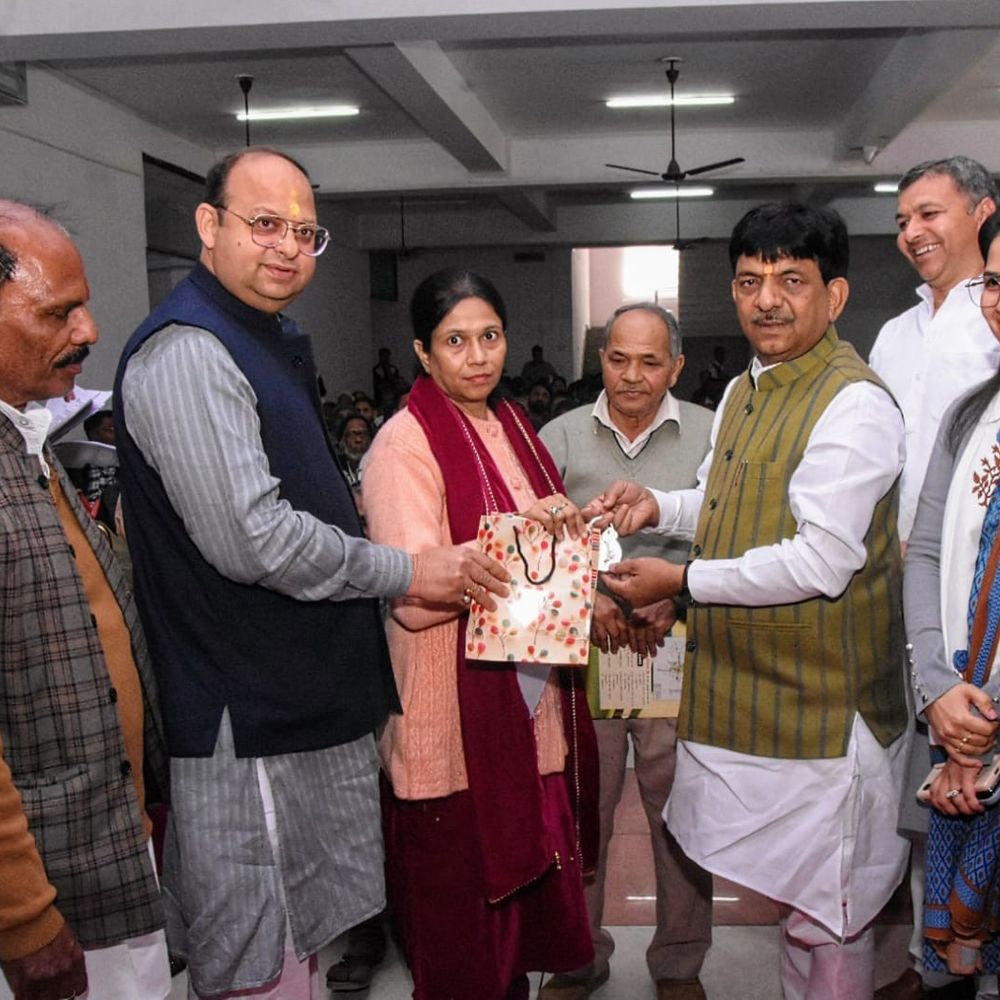 मुजफ्फरनगर में 224 निर्धन परिवारों को मिले आवास:राज्य मंत्री कपिल देव अग्रवाल ने सौंपी चाबियां, 16 करोड़ में बने मकान