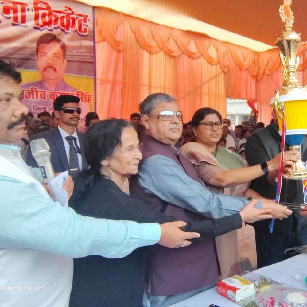 पूर्णिया में खेला गया शहीद अजीत सरकार सद्भावना टूर्नामेंट:फाइनल में पीरगंज 114 रन पर ऑल आउट, एमआरएससी रानीपतरा ने जीता कप