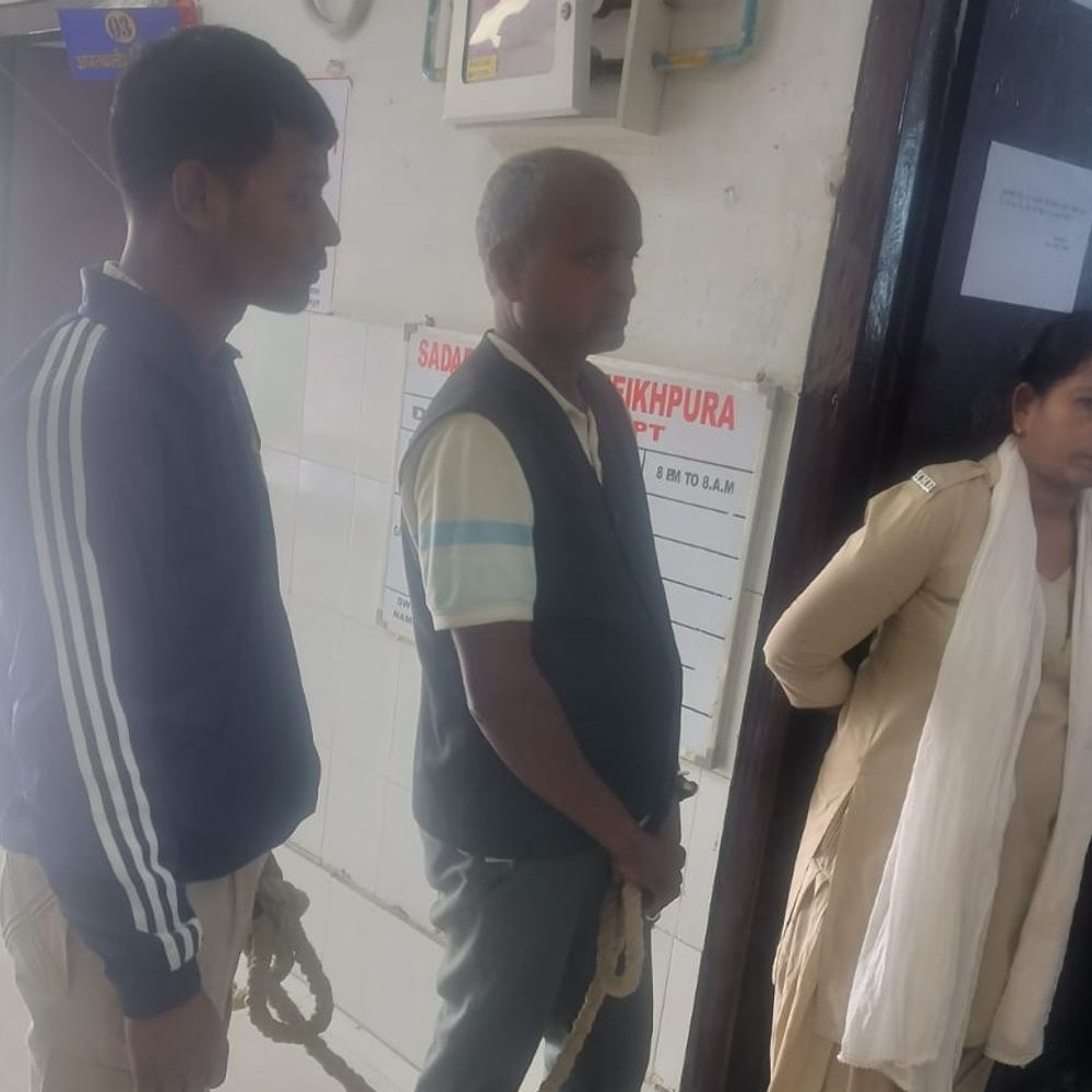 शेखपुरा में 2 महिला सहित 3 शराब कारोबारी अरेस्ट:बड़ी मात्रा में शराब जब्त, तीनों पर FIR दर्ज कर जेल भेजा