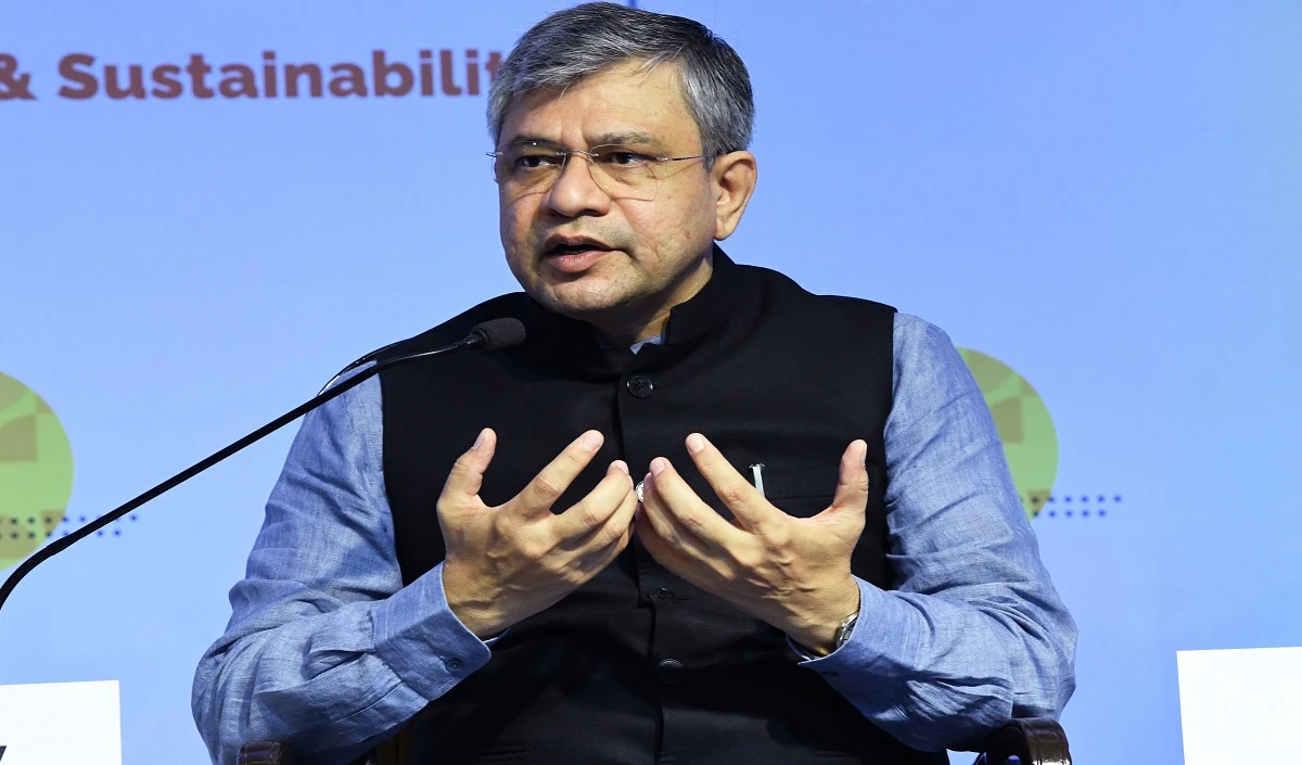 Budget 2026: ‘विकसित भारत’ का रोडमैप पेश, Ashwini Vaishnaw बोले- Railway को मिला 2.78 लाख करोड़