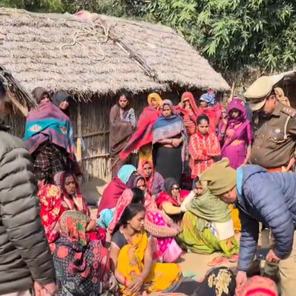 हरदोई में व्यक्ति ने की आत्महत्या:छप्पर से लटका मिला शव, भाई ने लाश देखते ही मचाया शोर