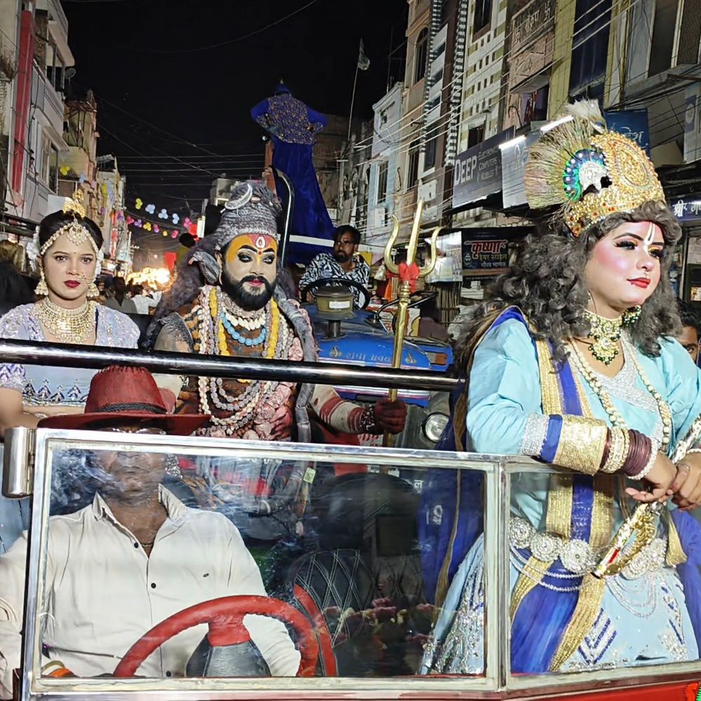 नीमच में 30वें फाग महोत्सव पर निकाली गई रथयात्रा:हजारों श्रद्धालु हुए शामिल, बाबा श्याम का सवा क्विंटल मेवों से श्रृंगार