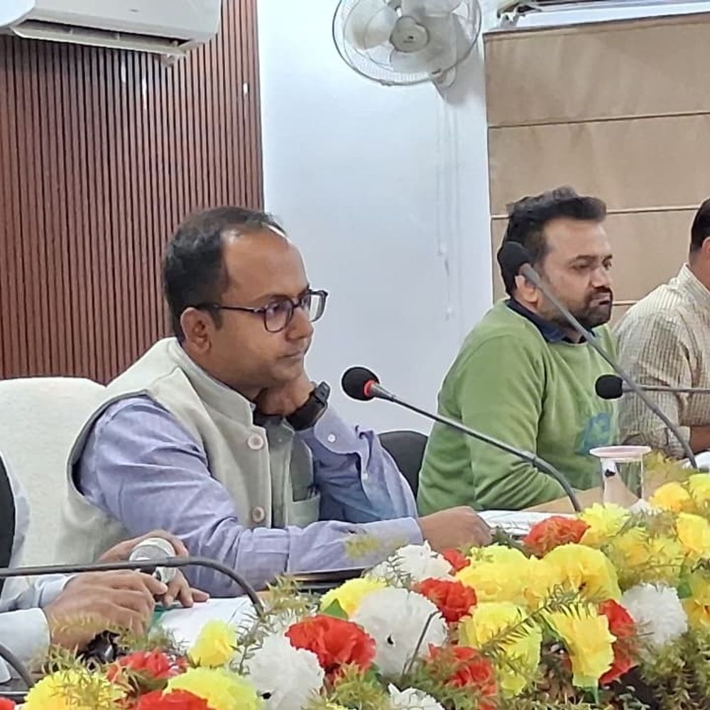 जिला पदाधिकारी ने स्वास्थ्य समिति की बैठक की अध्यक्षता की:जिला पदाधिकारी ने स्वास्थ्य समिति की बैठक की अध्यक्षता की टीकाकरण लक्ष्य की समीक्षा, गोविंदपुर-कौवाकोल पर विशेष ध्यान